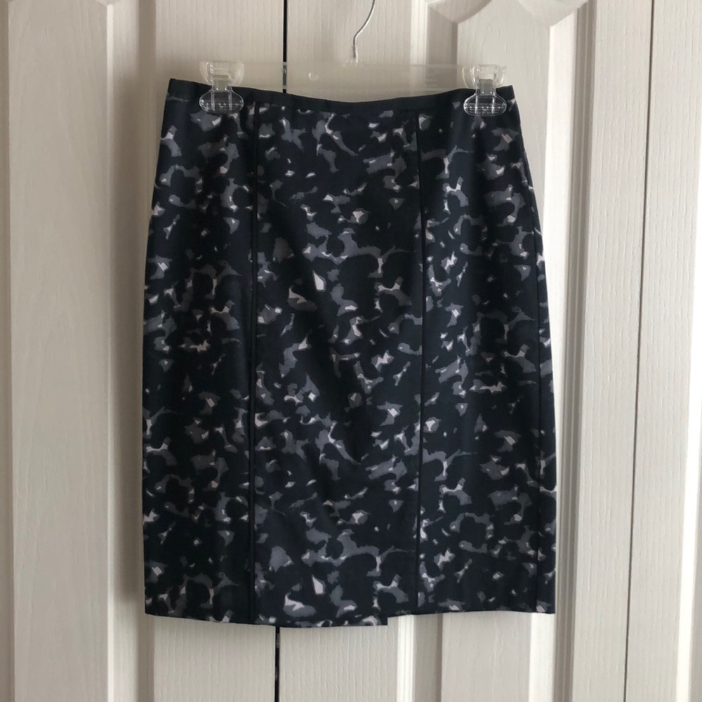 NWT Loft Pencil Skirt size 0